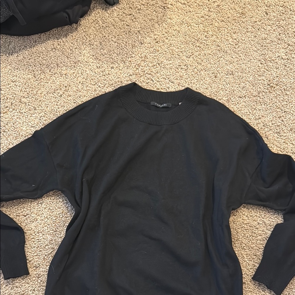 TTAHARI Black Crewneck Sweater
